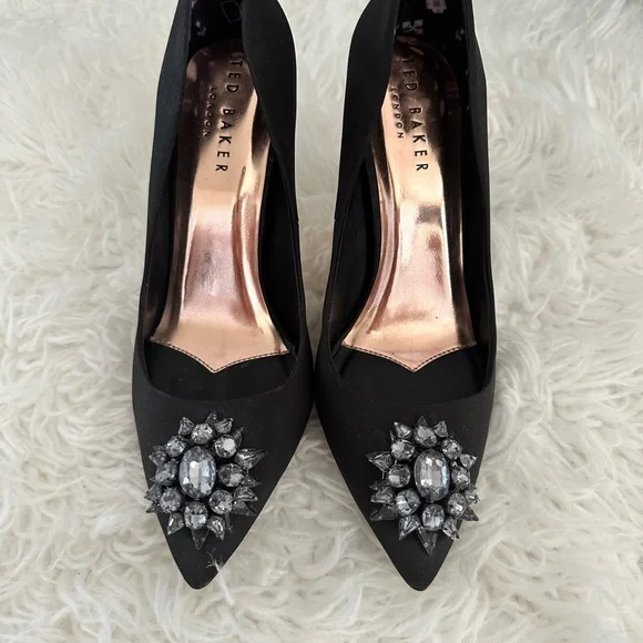 Ted Baker Brydien Embellished Pumps ,Size 39 EU (8.5-9 US) - Picture 3 of 6